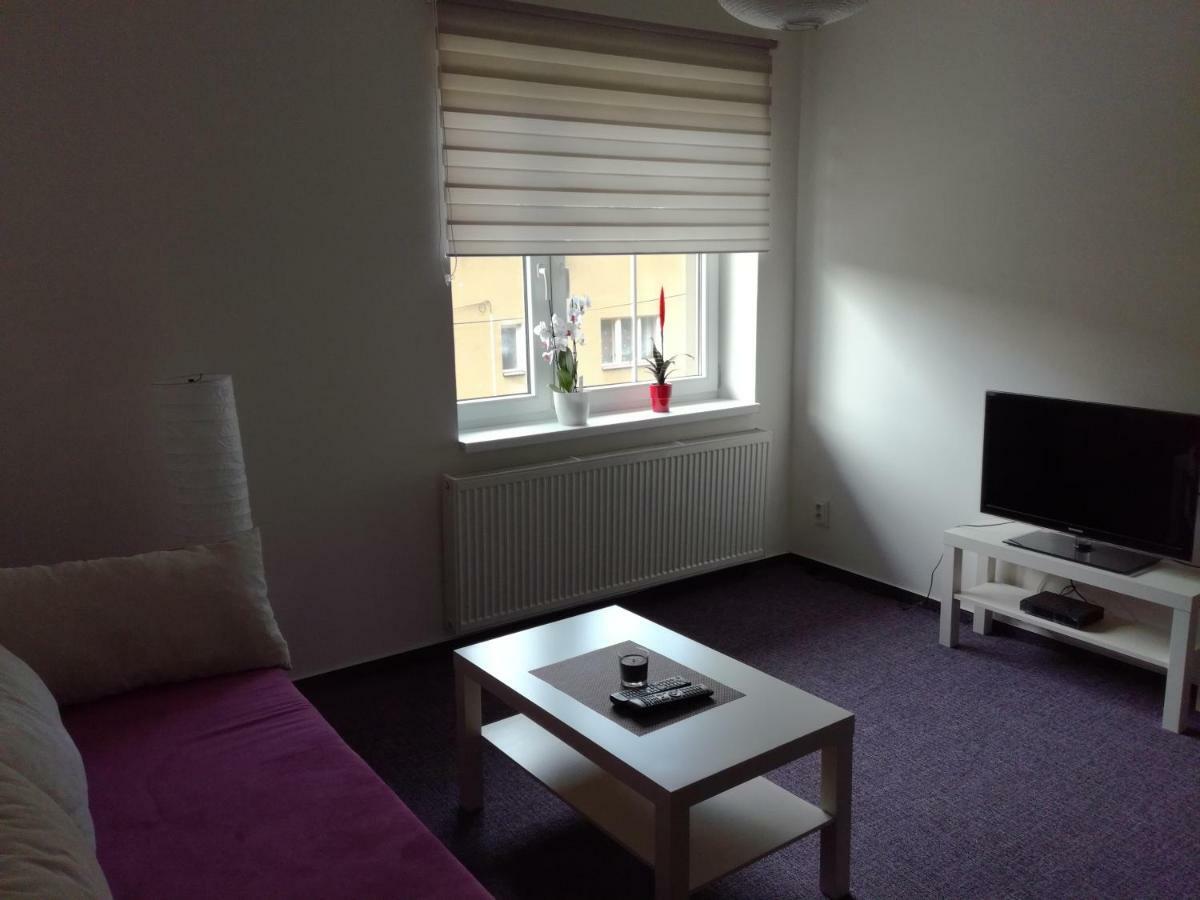 Apartmán Prefa Benesov nad Ploucnici Exterior foto